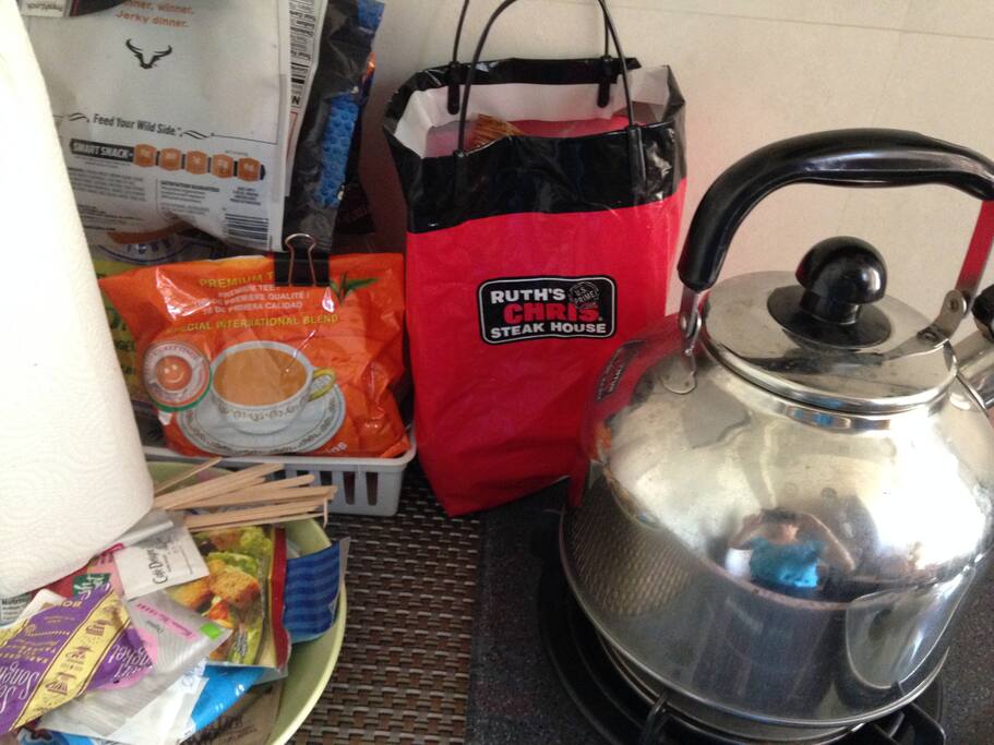 enjoy different kinds of tea: Chinese, Korea, India, etc. green tea, black tea, jasmine tea?