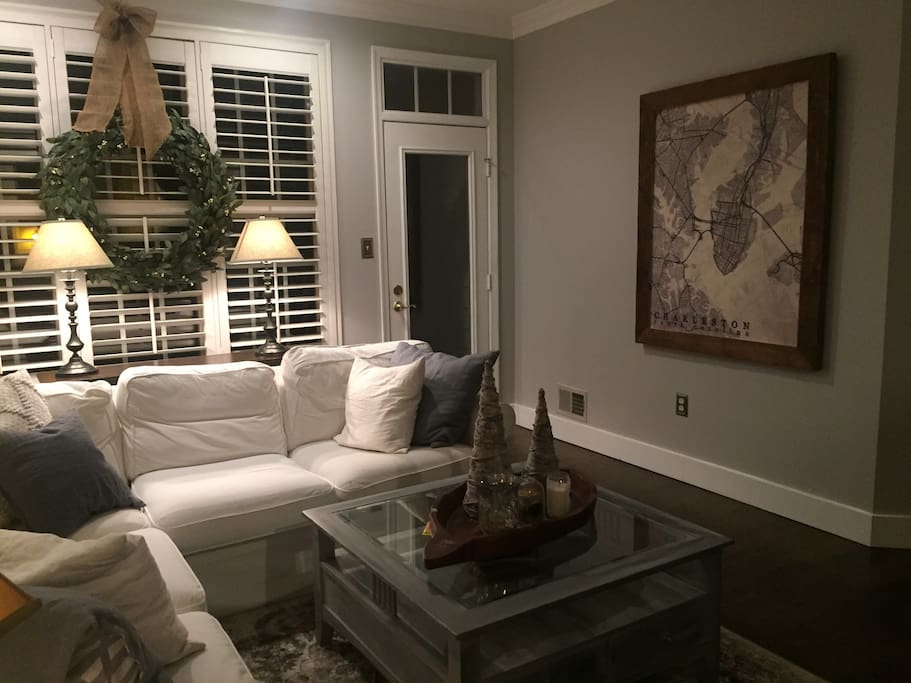 Living Room Photo 2
