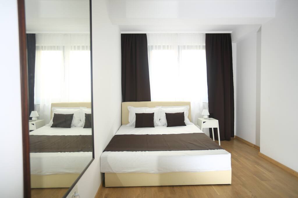 Bedroom - View from walk-in-closet