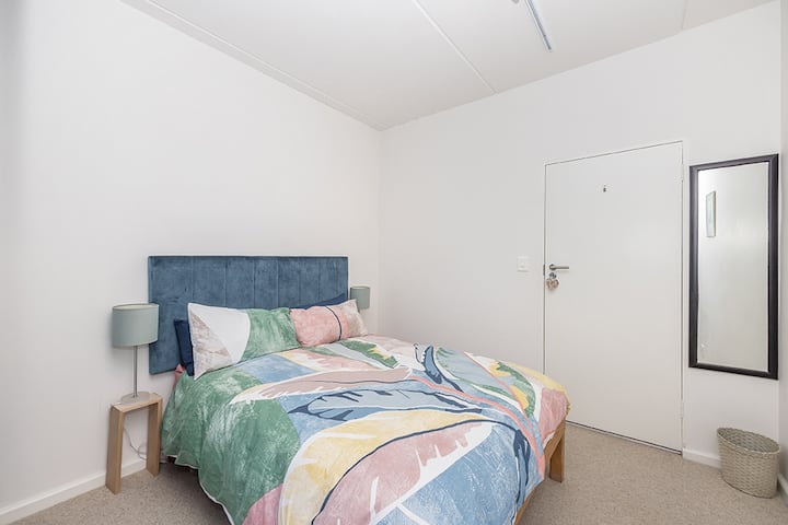 Მესამე საძინებელი ორადგილიანი საწოლით