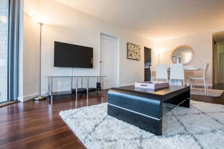 Luxury 3BR 2BTH in Murray Hill gallery image 3
