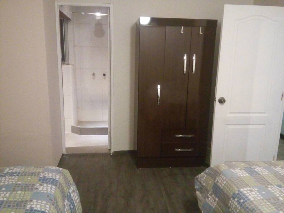 Armario de la habitación doble