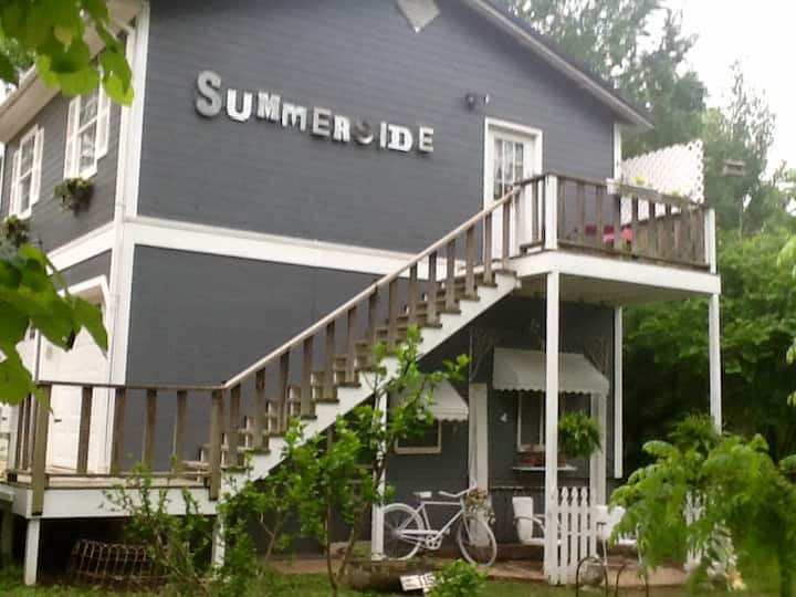 Summerside Guest House Lofts for Rent in Eminence, Missouri, United