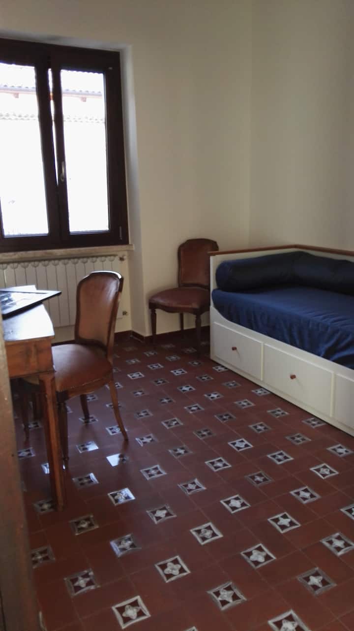სტუდიო, გასაშლელი დივნით