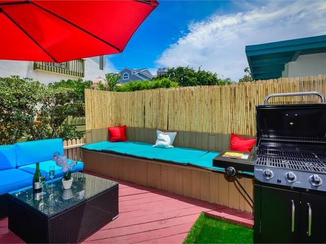 BEACH IS OPEN! Huge Rare 3BR Beach House! 80% OFF! gallery image 4