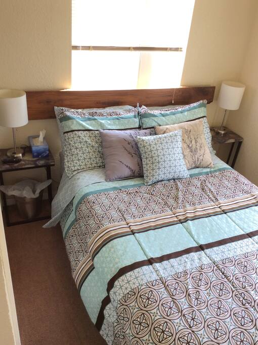 Full XL size bedroom with TV