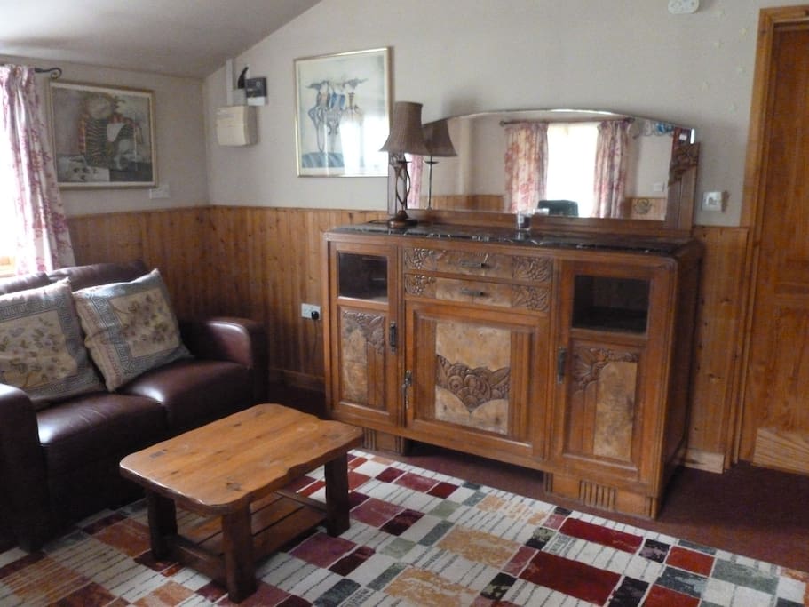 Bed-sitting room