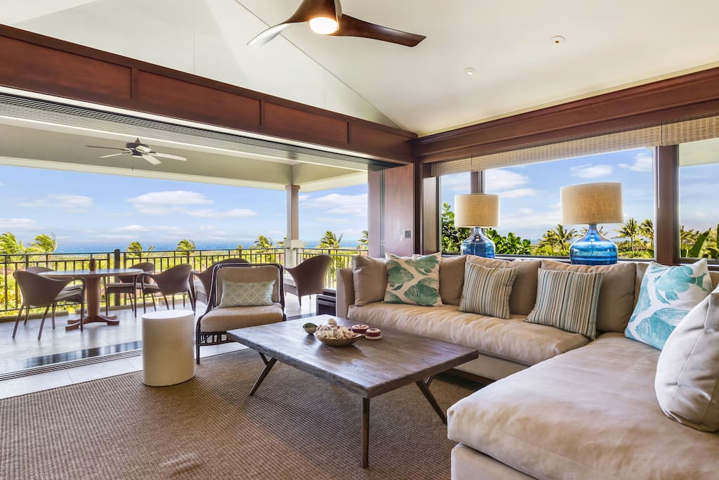 Living Room w/Lanai in background