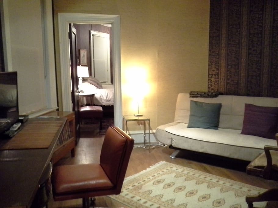 Sitting room, master suite