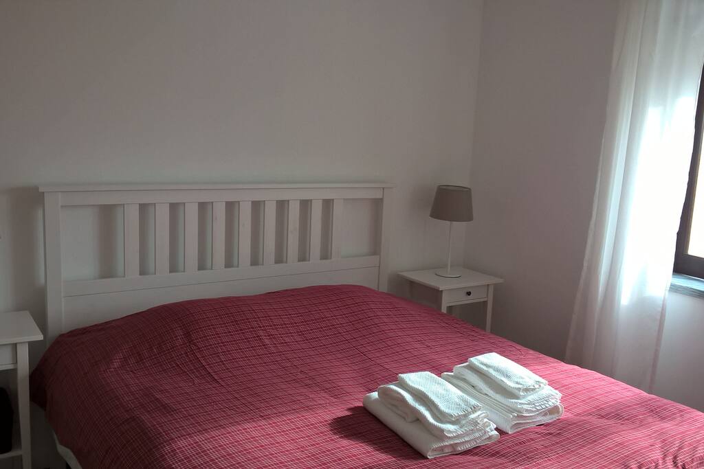 Queen-size bed, 200x160 format