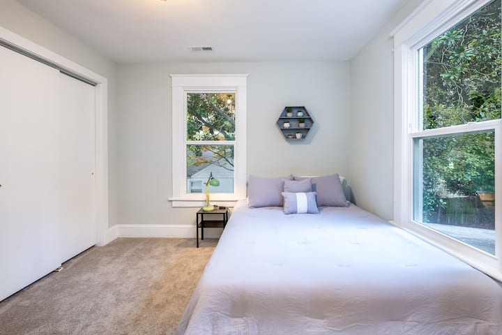 Bedroom 1 with a queen bed, Sealy memory foam mattress, luxuriously soft bedding. 