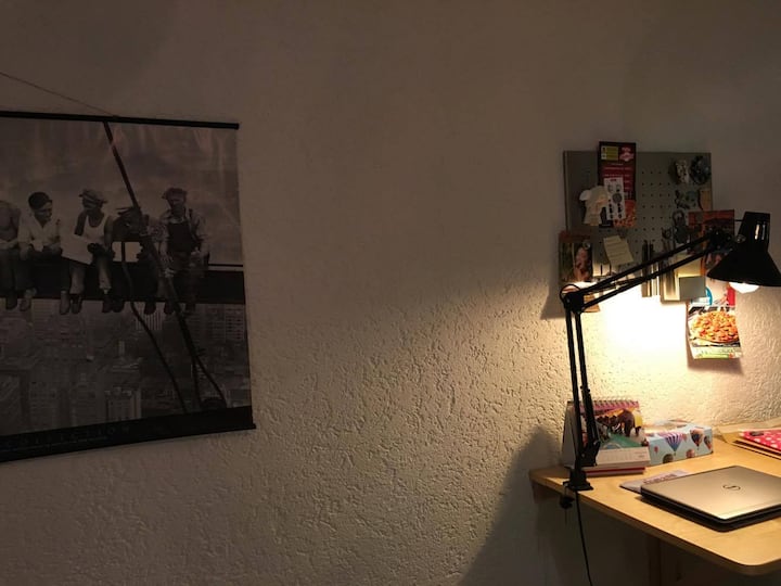 სურათი 1 განცხადებაში „Cozy Flat Near City Center“
