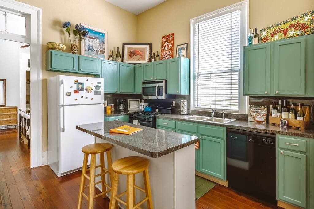 Like New Orleans Better in Historic Lower Garden District Houses for