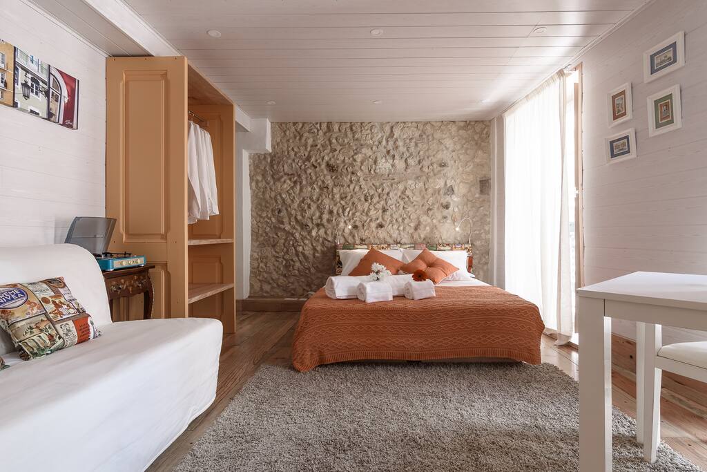 Cama