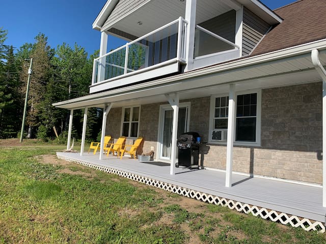 Welcome to The Stumble Inn! A quiet retreat!