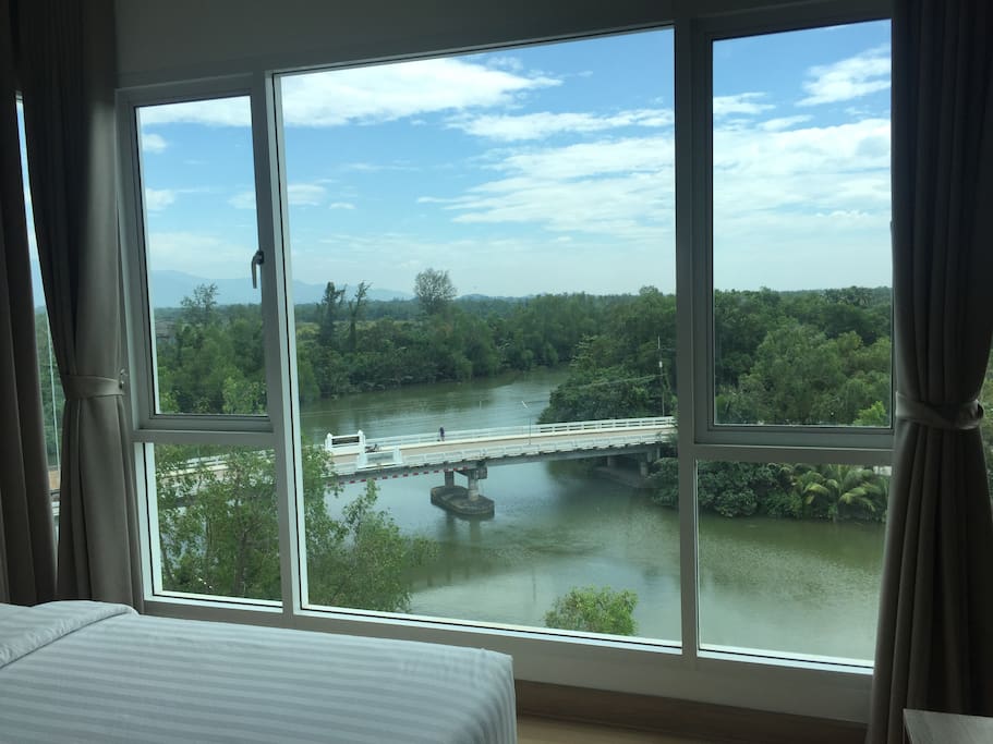 bedroom river view