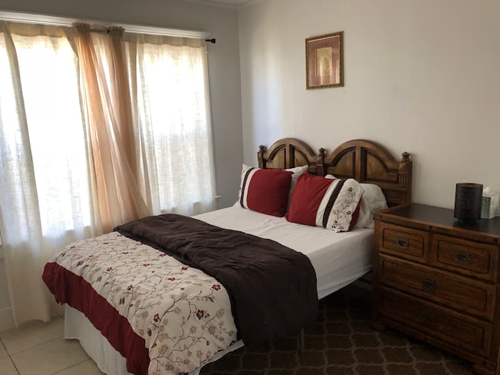 საძინებელი 1