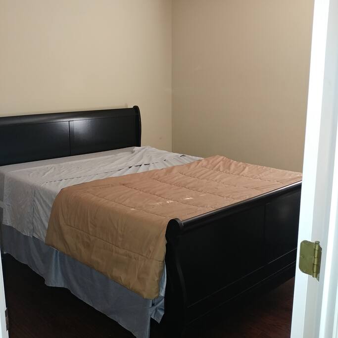 queen bed