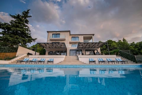 Villa D • 5-star