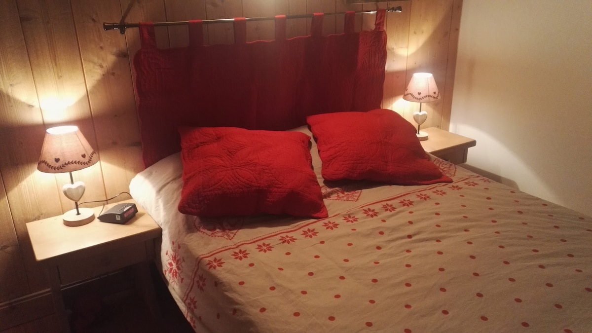 חדר השינה
בלוס אנג'לס CHAMBRE