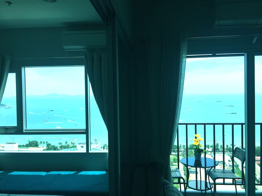 Amazing Sea view from bedroom and living Room