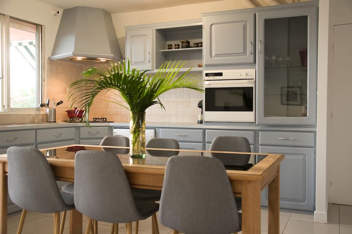 Airbnb Les Abymes Locations De Vacances Et Logements Grande Terre Guadeloupe