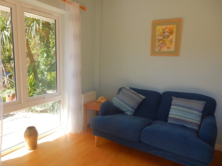 Stanton Garden Apartment With Sunny Terrace, Lyme. - Lyme Regis