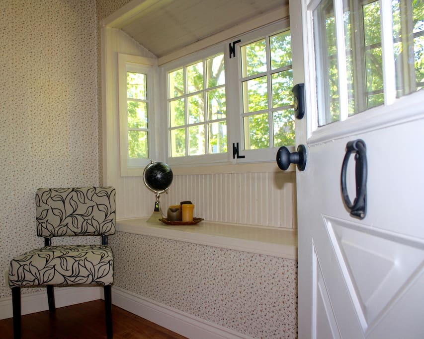 Entrance Foyer