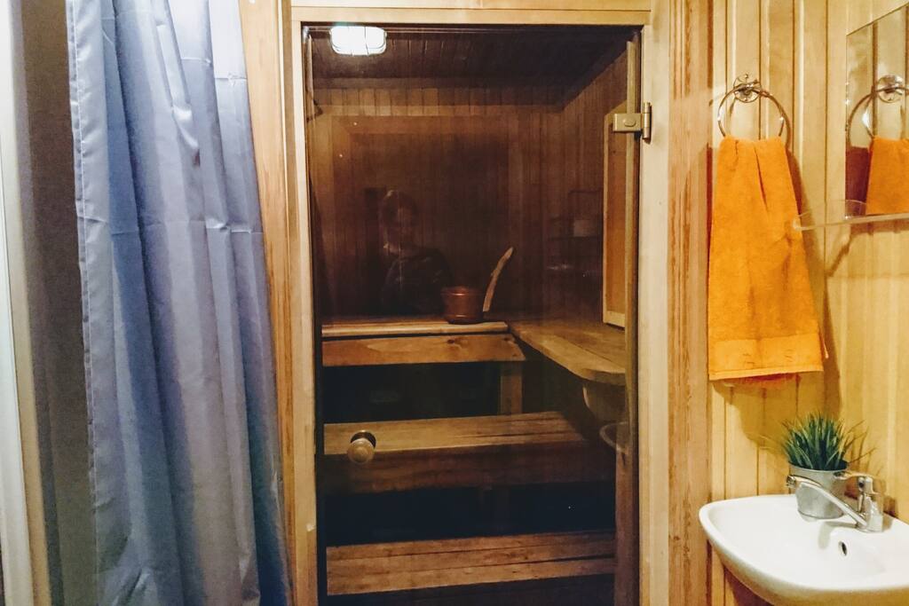 Spacious sauna, unlimited use
