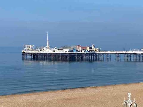 Lux 2 bed Seaviews: New listing discount*****