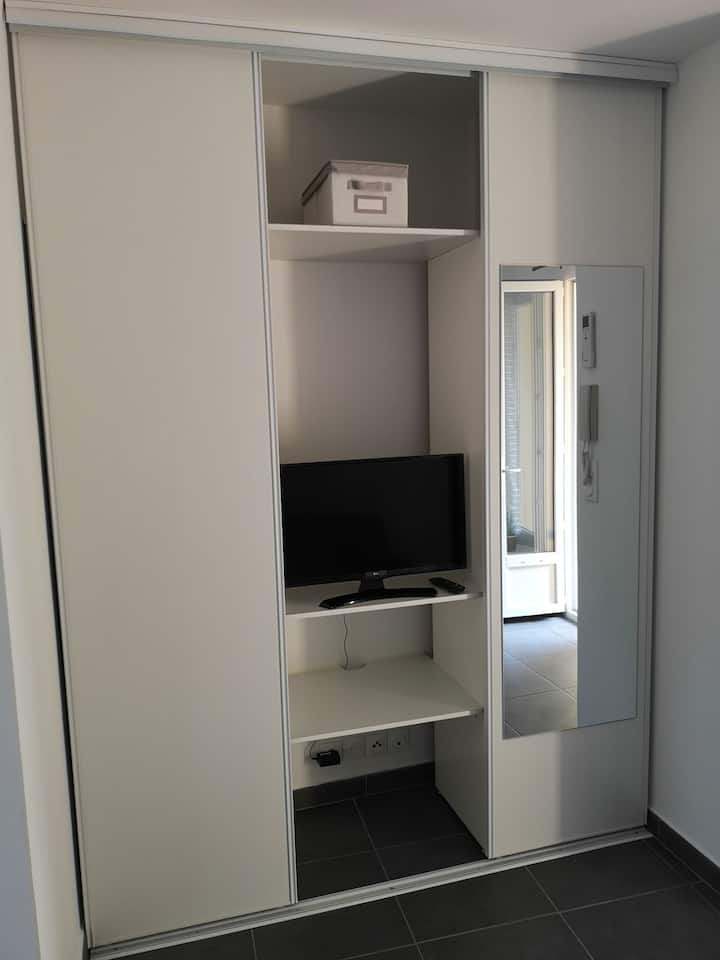 La Ciotat : Studio En Plein Cœur Du Centre-ville - La Ciotat
