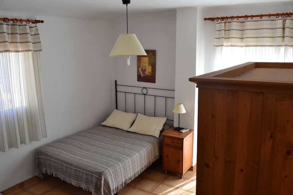 dormitorio 1: cama de matrimonio