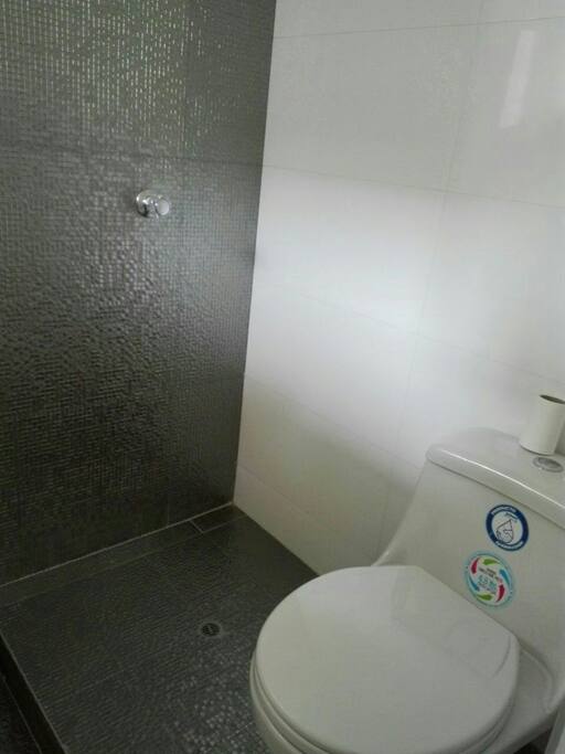 baño completo privado