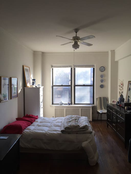 Full-size bed with lots of space to store your belongings
