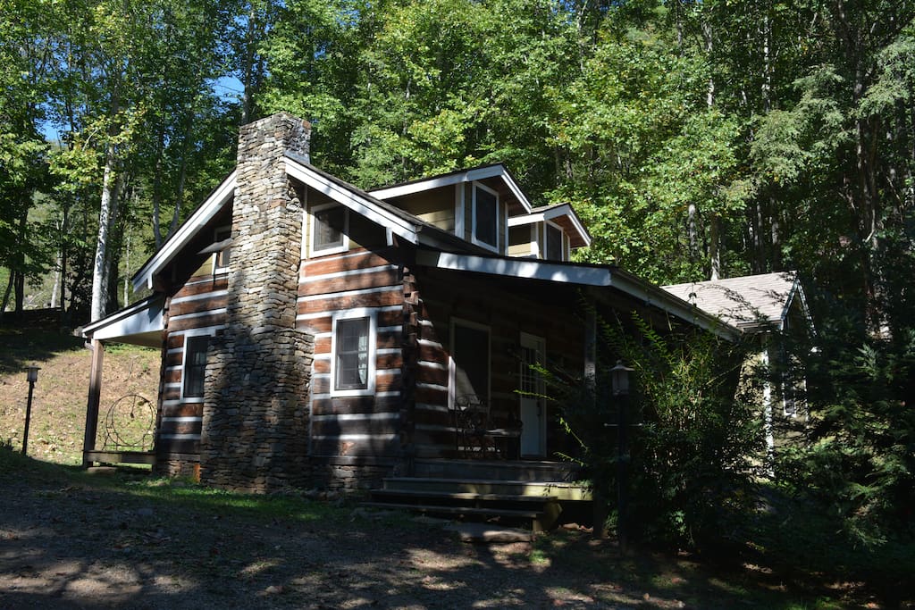 Chinquapin, southeast facade, creek adjacent 150'