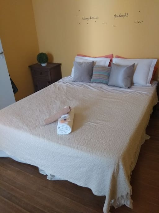 sommier Kung SIDE! en dormitorio acogedor y amplio