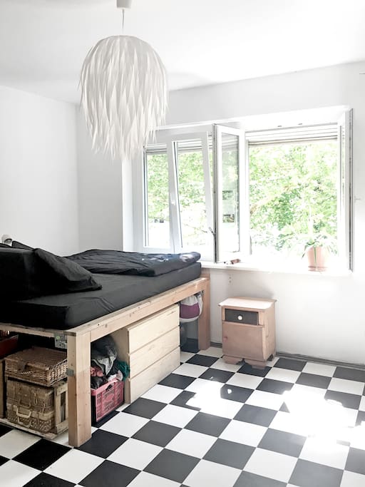 2. Schlafzimmer