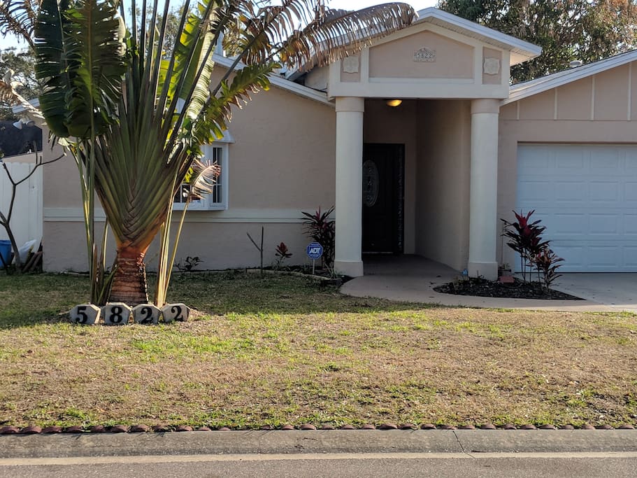 Front of the house for your St Pete area, Gulf Beaches stay!