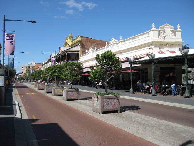 listing_image
