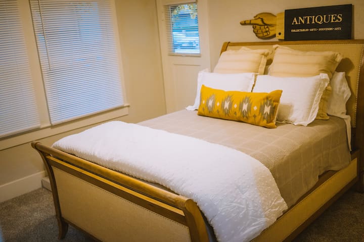 غرفة النوم 2