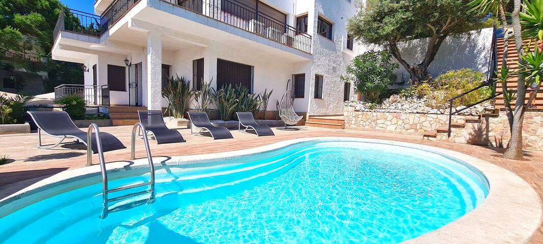 Villa Isok – Sea View Luxury in Lloret de Mar gallery image 5