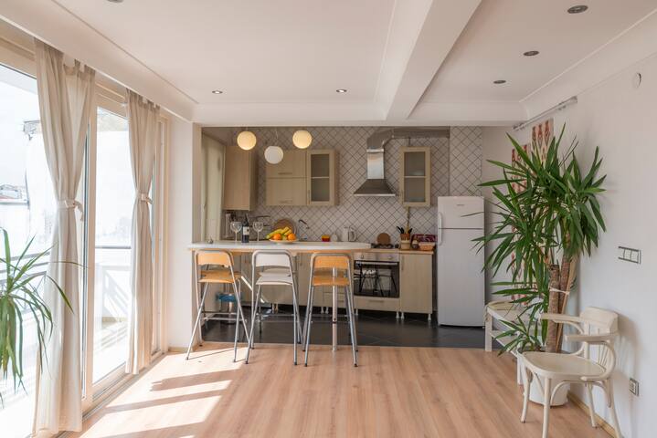 İstanbul Amedros home deluxe-3 with balcony gallery image 5