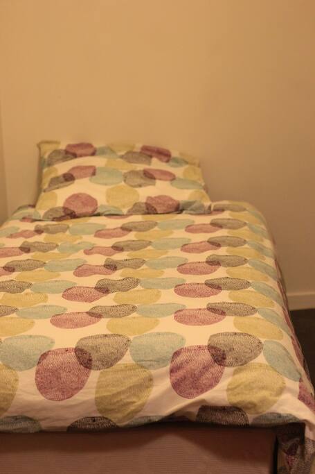bedroom1