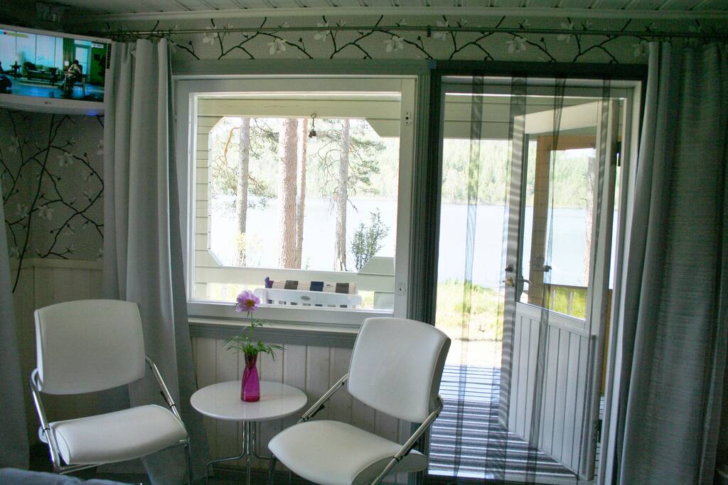 View to the terrasse and lake