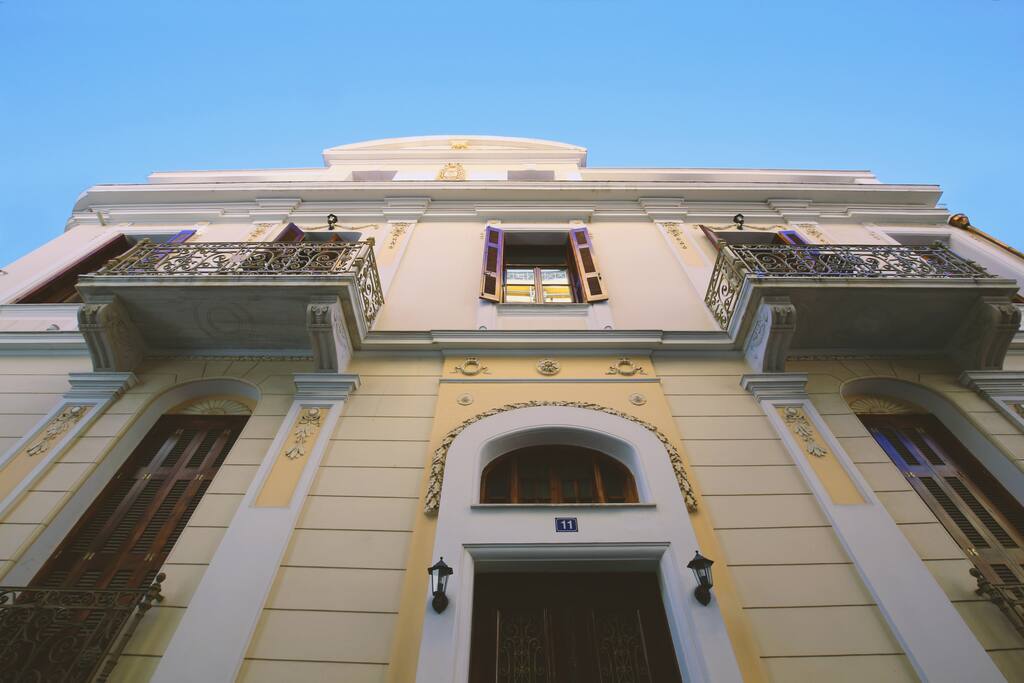 A view at Epikourou street!