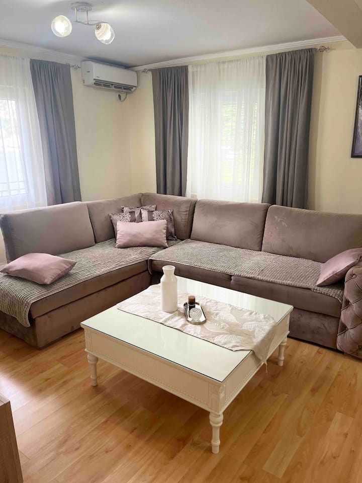 غرفة المعيشة