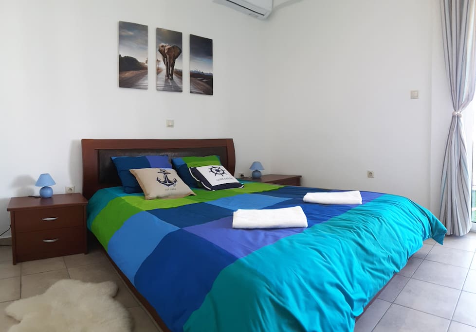 Bedroom with 160x200 queen size bed
