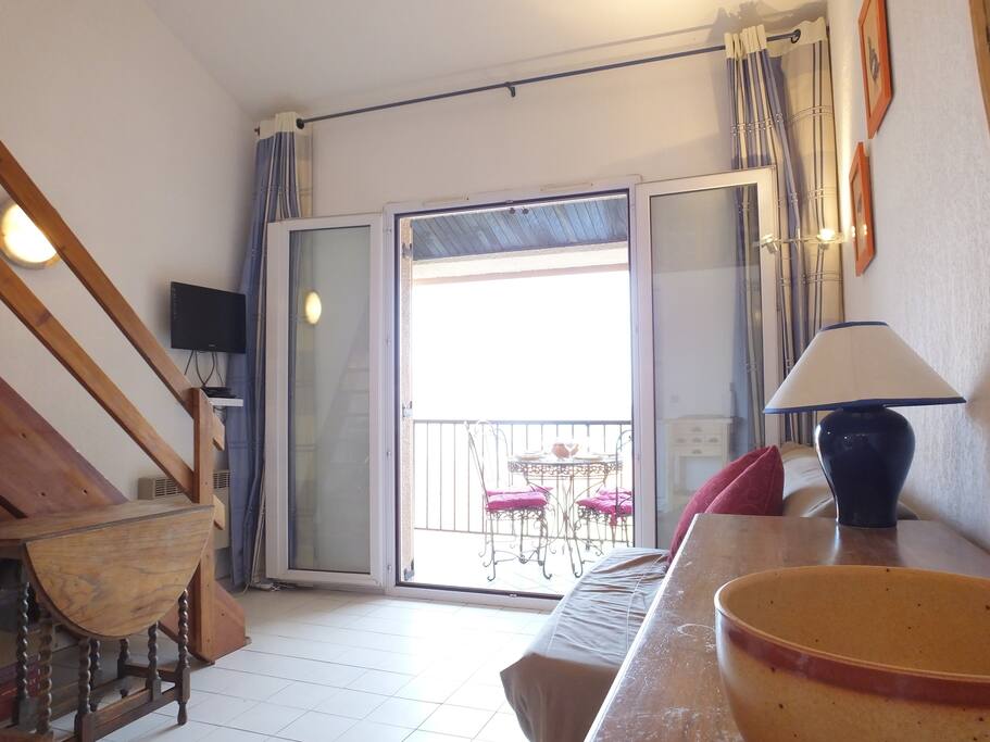 Living room - El Niu