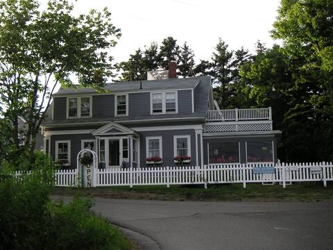 Whole Bed & Breakfast on the Water, Stonington ME