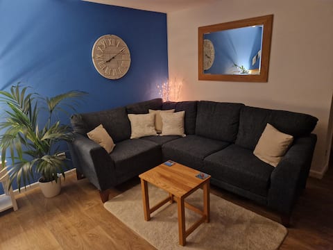 Top performing Airbnb: Nautical Studio with Patio, Garden view Treehouse in Lymington And Pennington